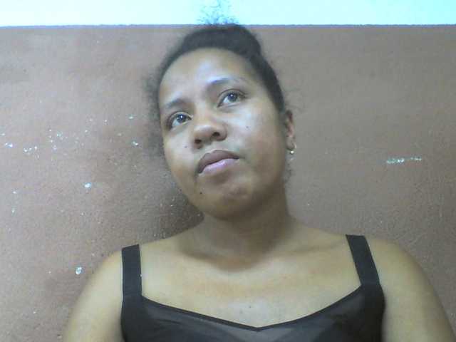 Tharcile live cam on BongaCams