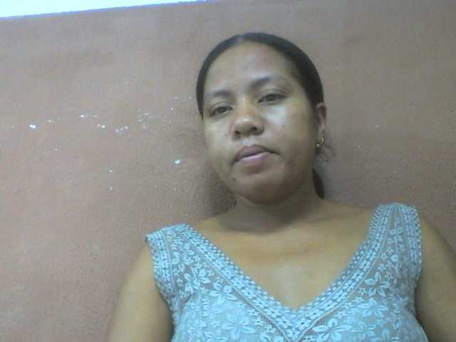 Tharcile live cam on BongaCams