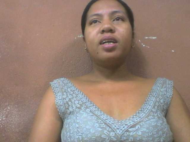 Tharcile live cam on BongaCams