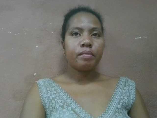 Tharcile live cam on BongaCams