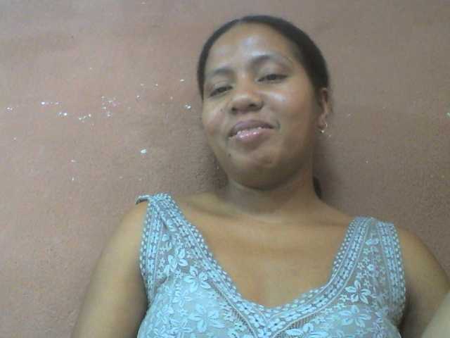 Tharcile live cam on BongaCams