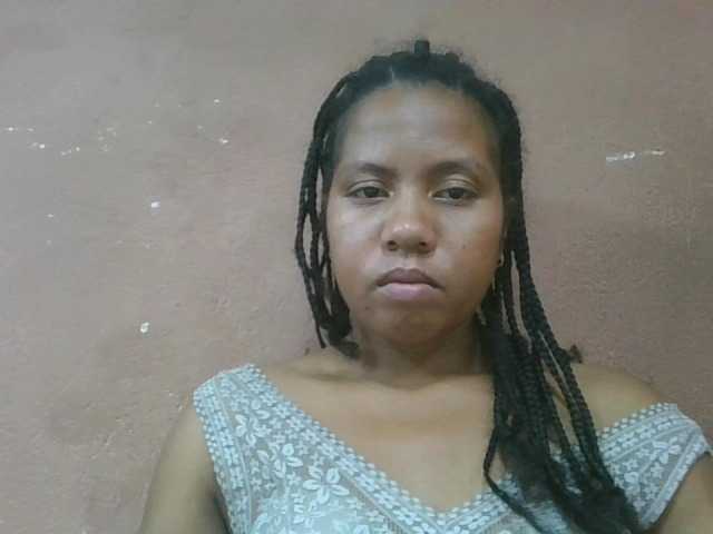 Tharcile live cam on BongaCams