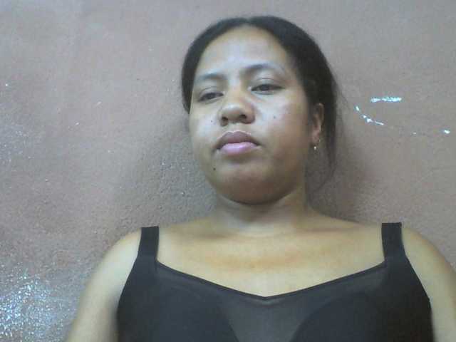 Tharcile live cam on BongaCams