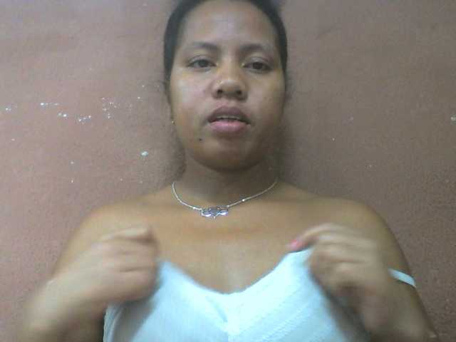 Tharcile live cam on BongaCams