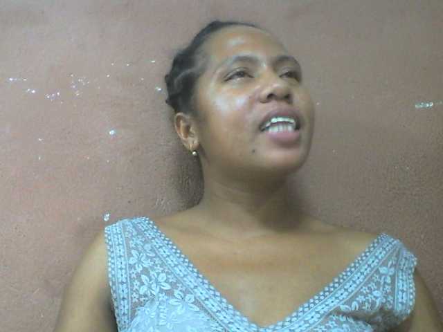 Tharcile live cam on BongaCams