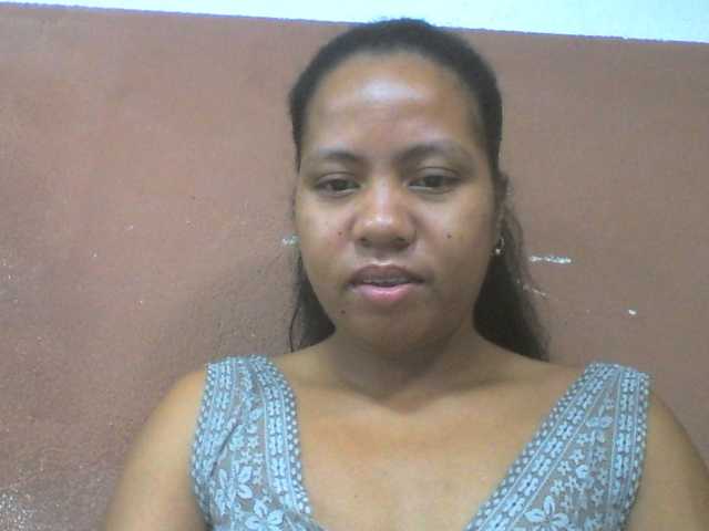 Tharcile live cam on BongaCams
