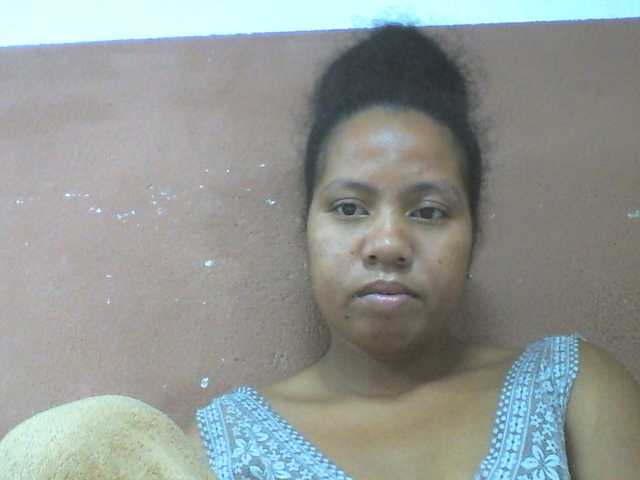 Tharcile live cam on BongaCams