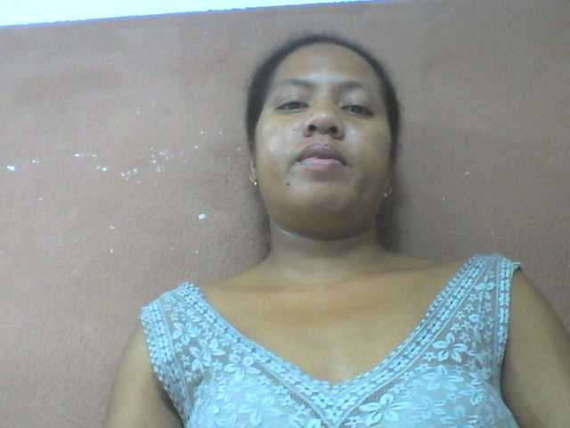 Tharcile live cam on BongaCams