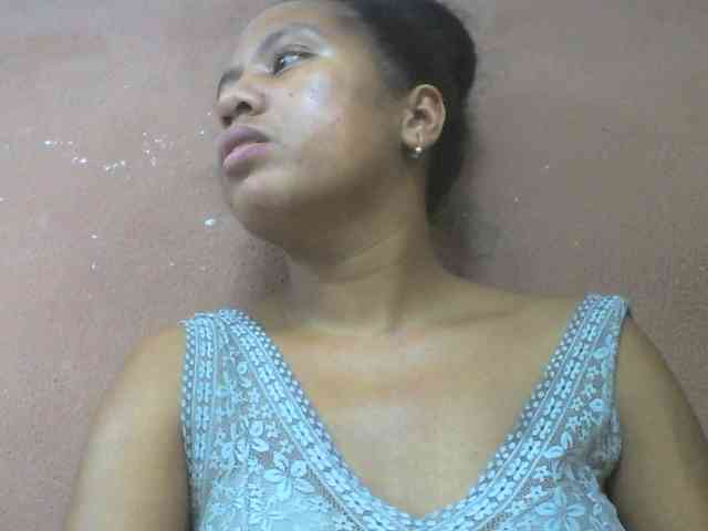 Tharcile webcam