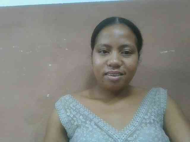 Tharcile webcam