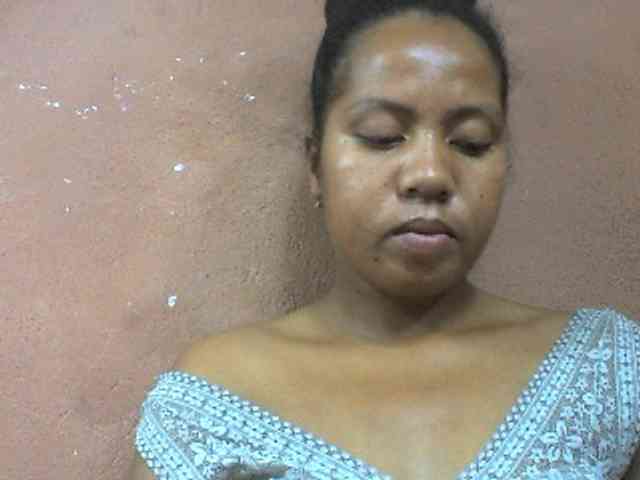 Tharcile webcam
