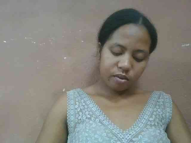 Tharcile webcam