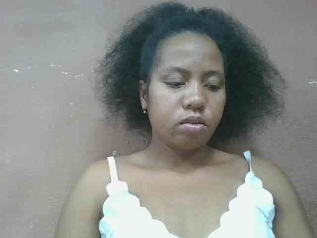 Tharcile Live Webcam on BongaCams