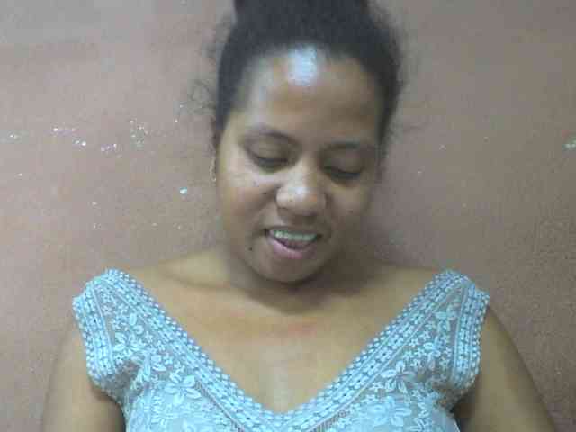 Tharcile webcam