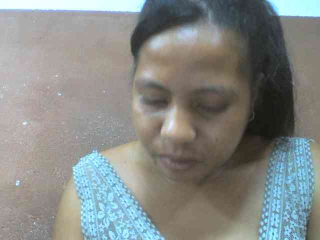 Tharcile's webcam live show
