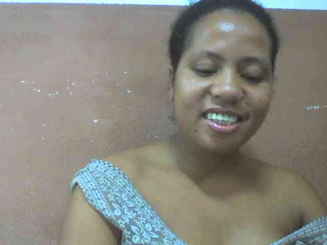 Tharcile webcam