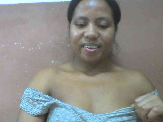 Tharcile webcam