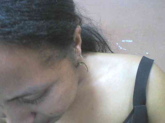 Tharcile webcam