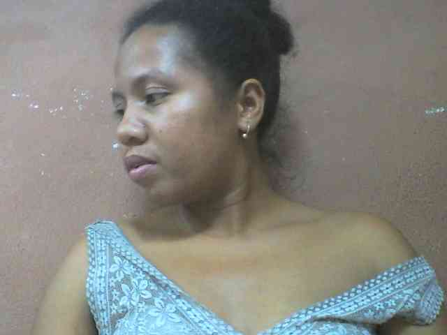 Tharcile webcam