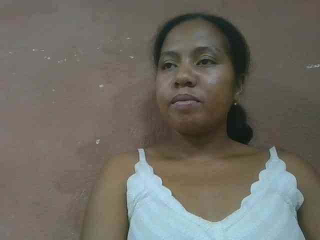 Tharcile webcam