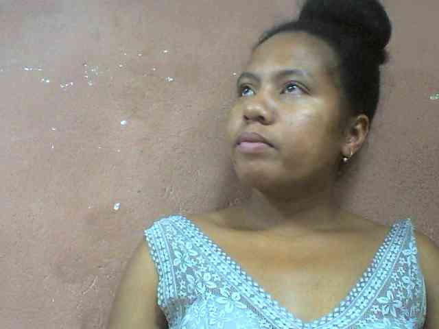 Tharcile webcam