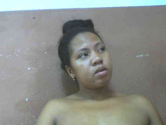 Tharcile webcam