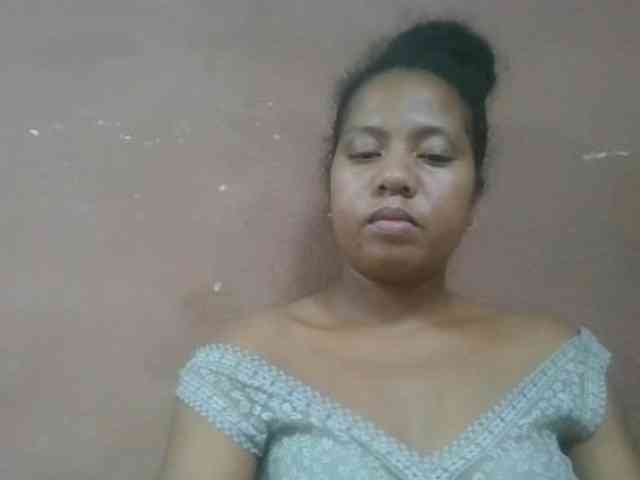 Tharcile webcam