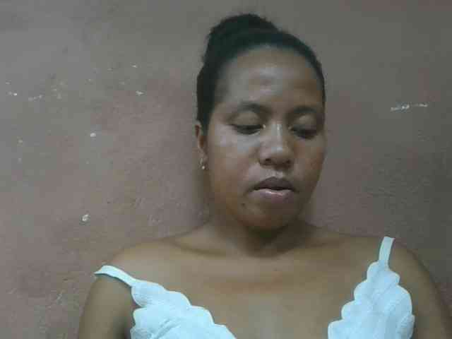 Tharcile webcam