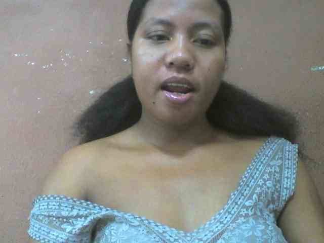Tharcile Live Webcam on BongaCams