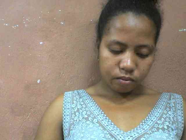 Tharcile webcam