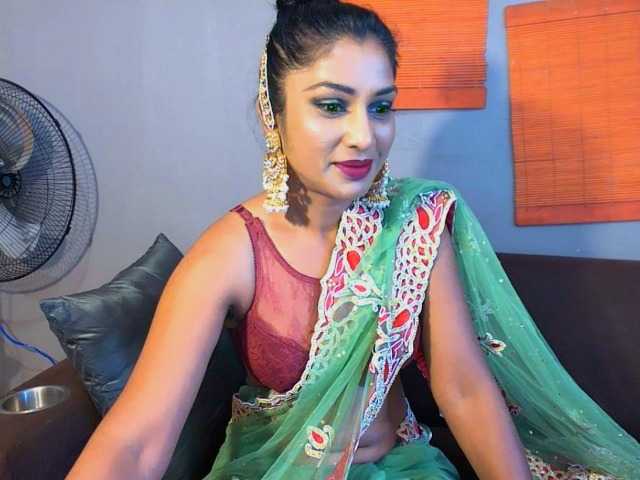 natashadil live cam on BongaCams