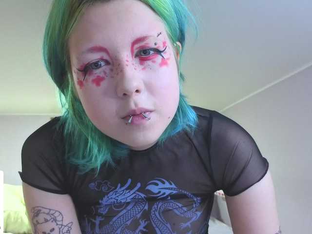 LittleKittenStar live cam on BongaCams