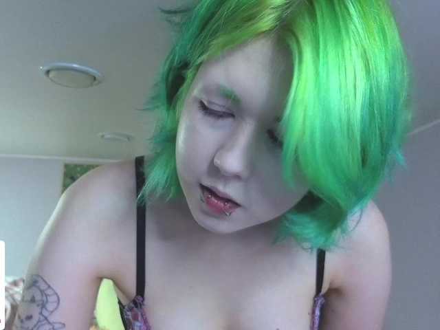LittleKittenStar live cam on BongaCams
