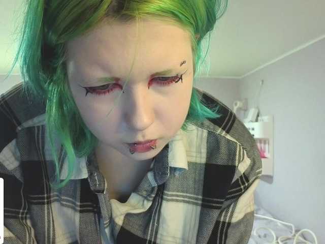 LittleKittenStar live cam on BongaCams
