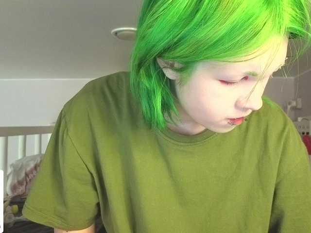 LittleKittenStar live cam on BongaCams
