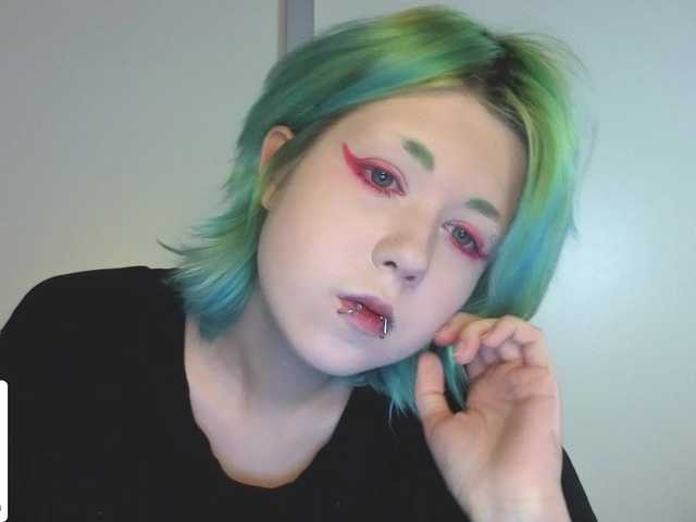 LittleKittenStar live cam on BongaCams