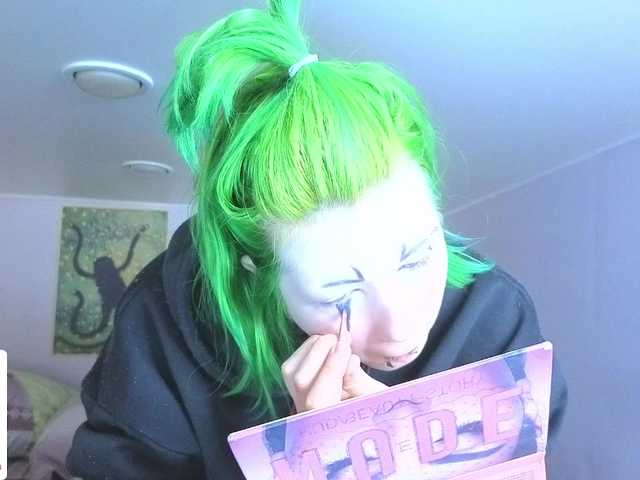 LittleKittenStar live cam on BongaCams