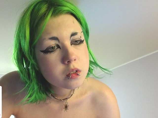 LittleKittenStar live cam on BongaCams