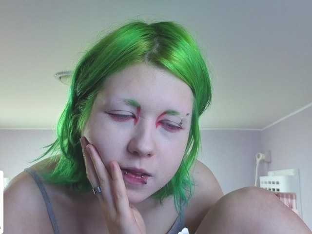 LittleKittenStar live cam on BongaCams