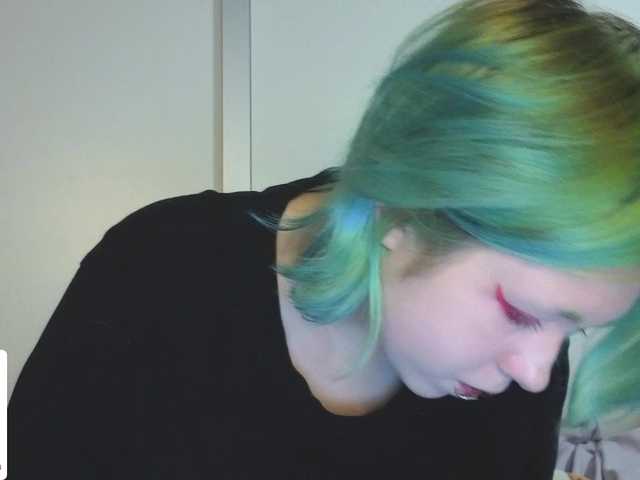LittleKittenStar live cam on BongaCams