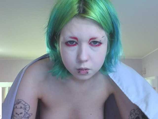 LittleKittenStar live cam on BongaCams
