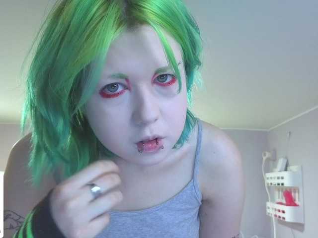 LittleKittenStar live cam on BongaCams