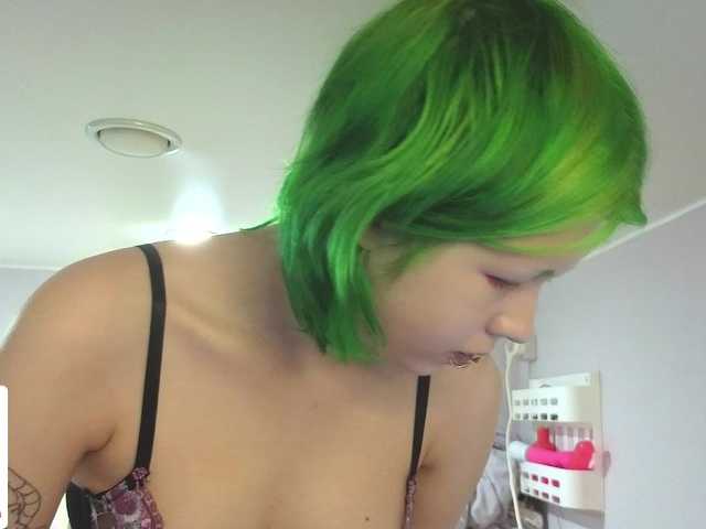 LittleKittenStar live cam on BongaCams