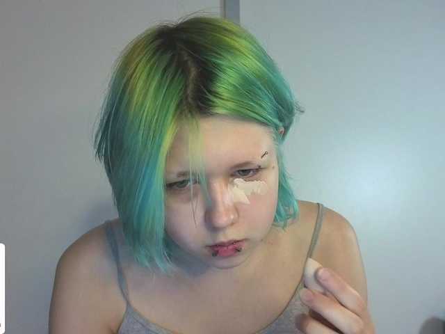 LittleKittenStar live cam on BongaCams