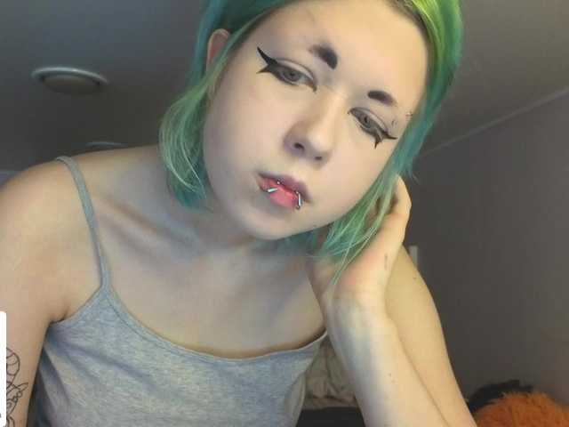 LittleKittenStar live cam on BongaCams