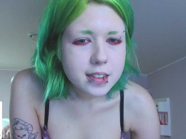 LittleKittenStar live cam on BongaCams