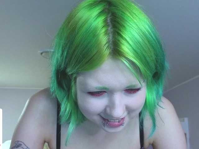 LittleKittenStar live cam on BongaCams