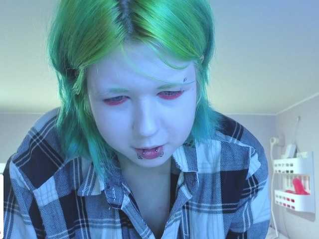 LittleKittenStar live cam on BongaCams