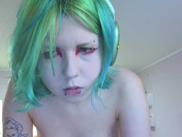 LittleKittenStar live cam on BongaCams