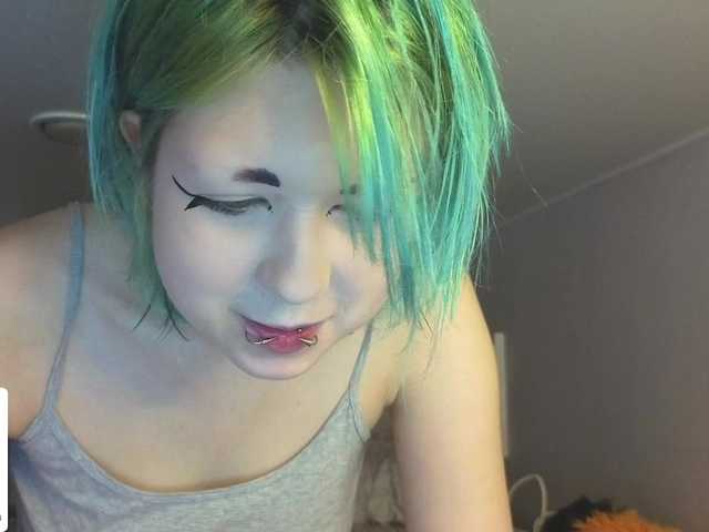 LittleKittenStar live cam on BongaCams